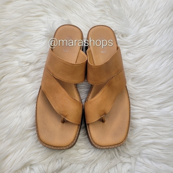 Silent D Undonestto Platform Slide Sandal - Picture 2 of 8